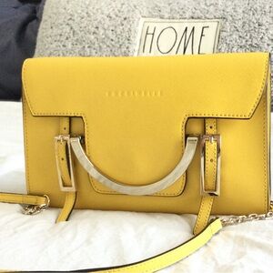 PRICE DROP! Cocinelle Yellow leather shoulder bag with gold chain strap